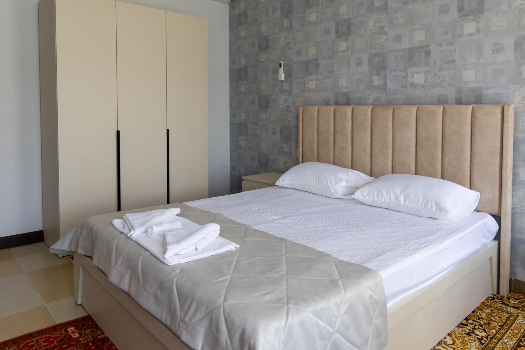 Gladzor Hotel Экстерьер фото